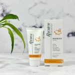 کرم ضد آفتاب با spf50 فاقد چربی و بدون رنگ پوست چرب و مختلط راکوتن